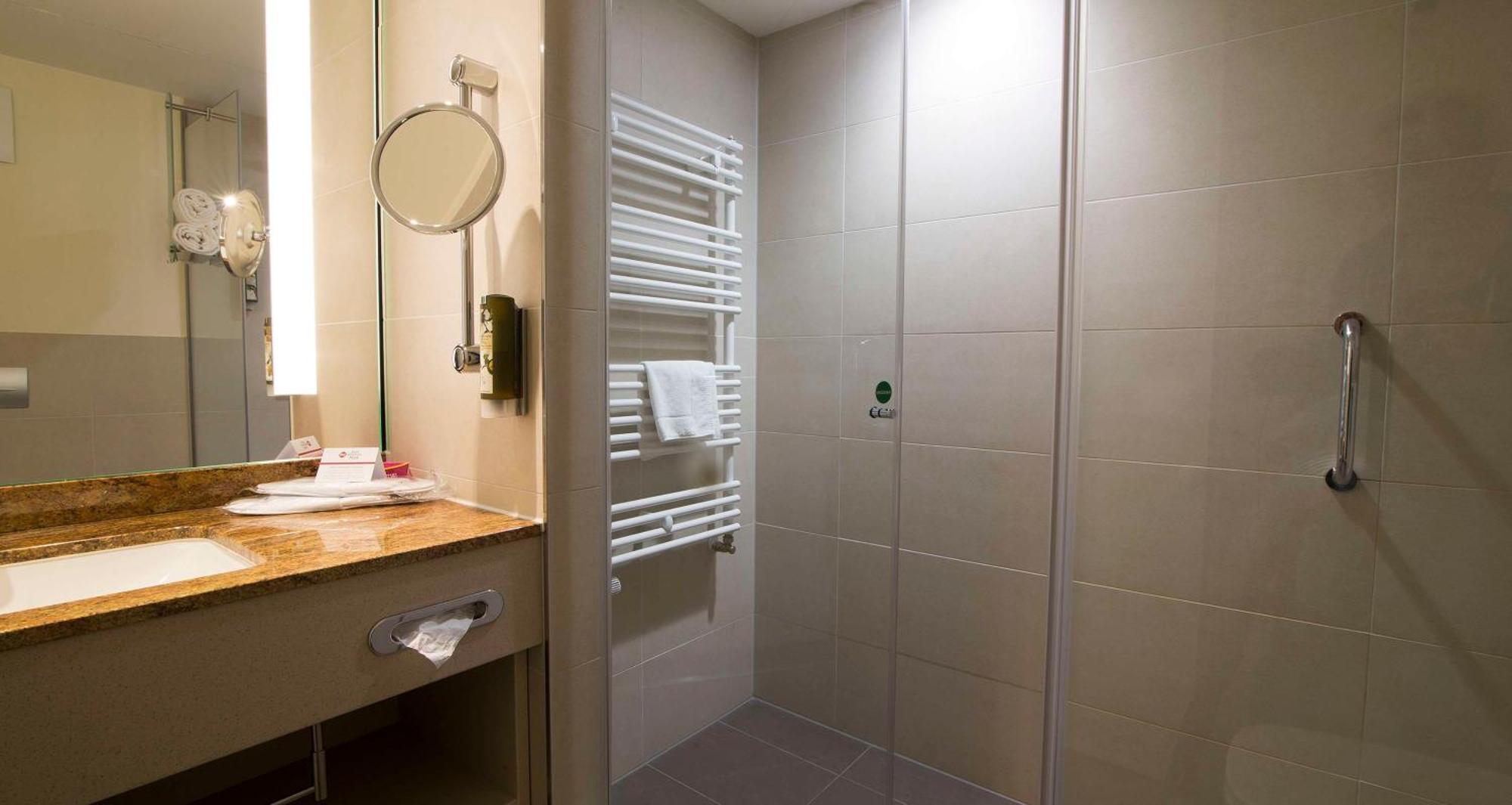 Best Western Plus Hotel Бремерхафен Экстерьер фото